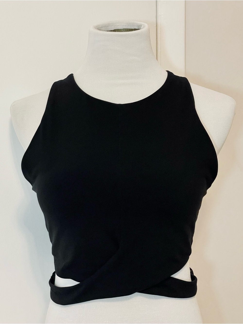 Athleta Black High-Neck Cut-Out Wrap Crop Tank Top Medium